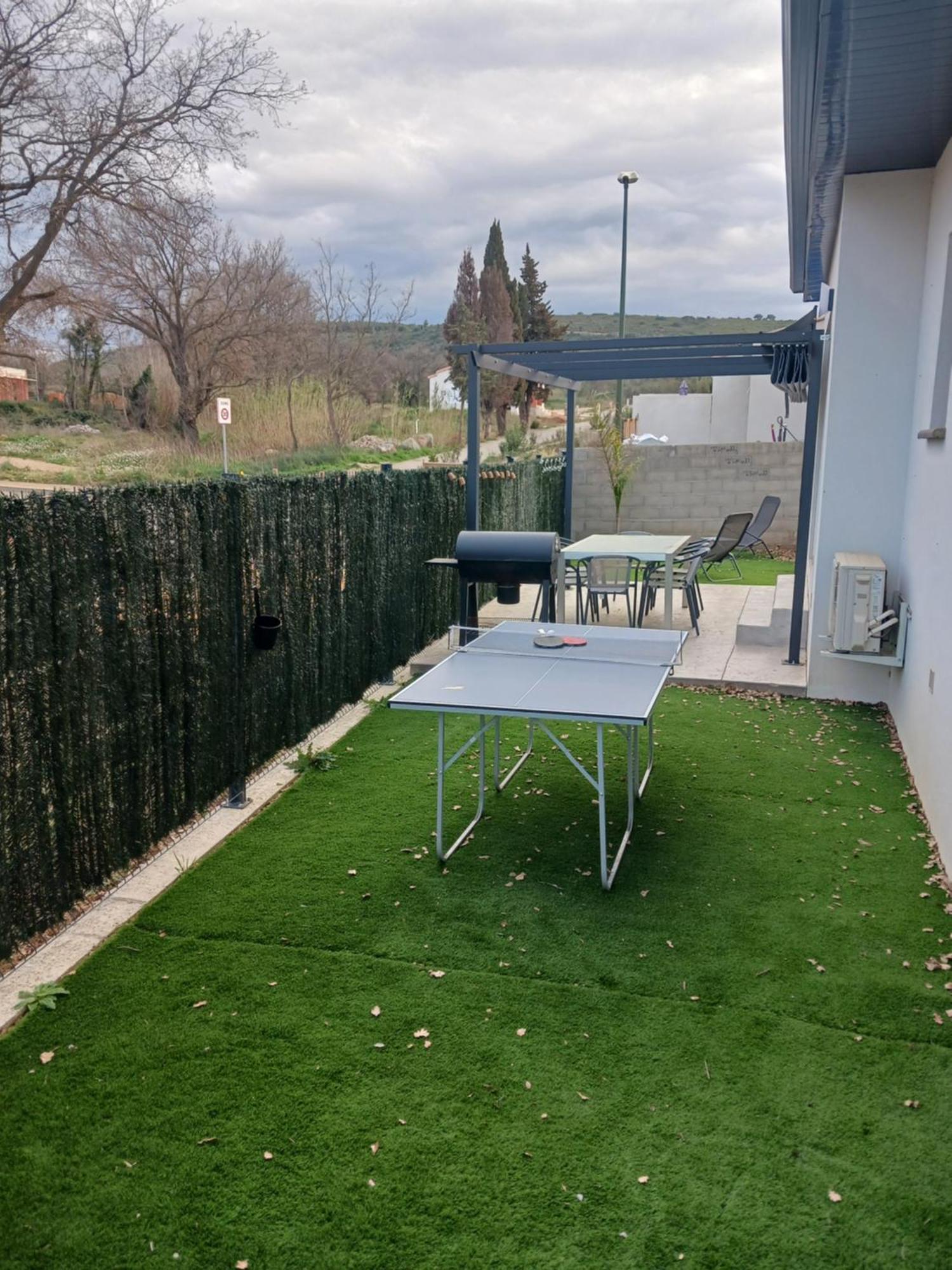 L'Eden Des Aspres Villa Thuir Exteriör bild